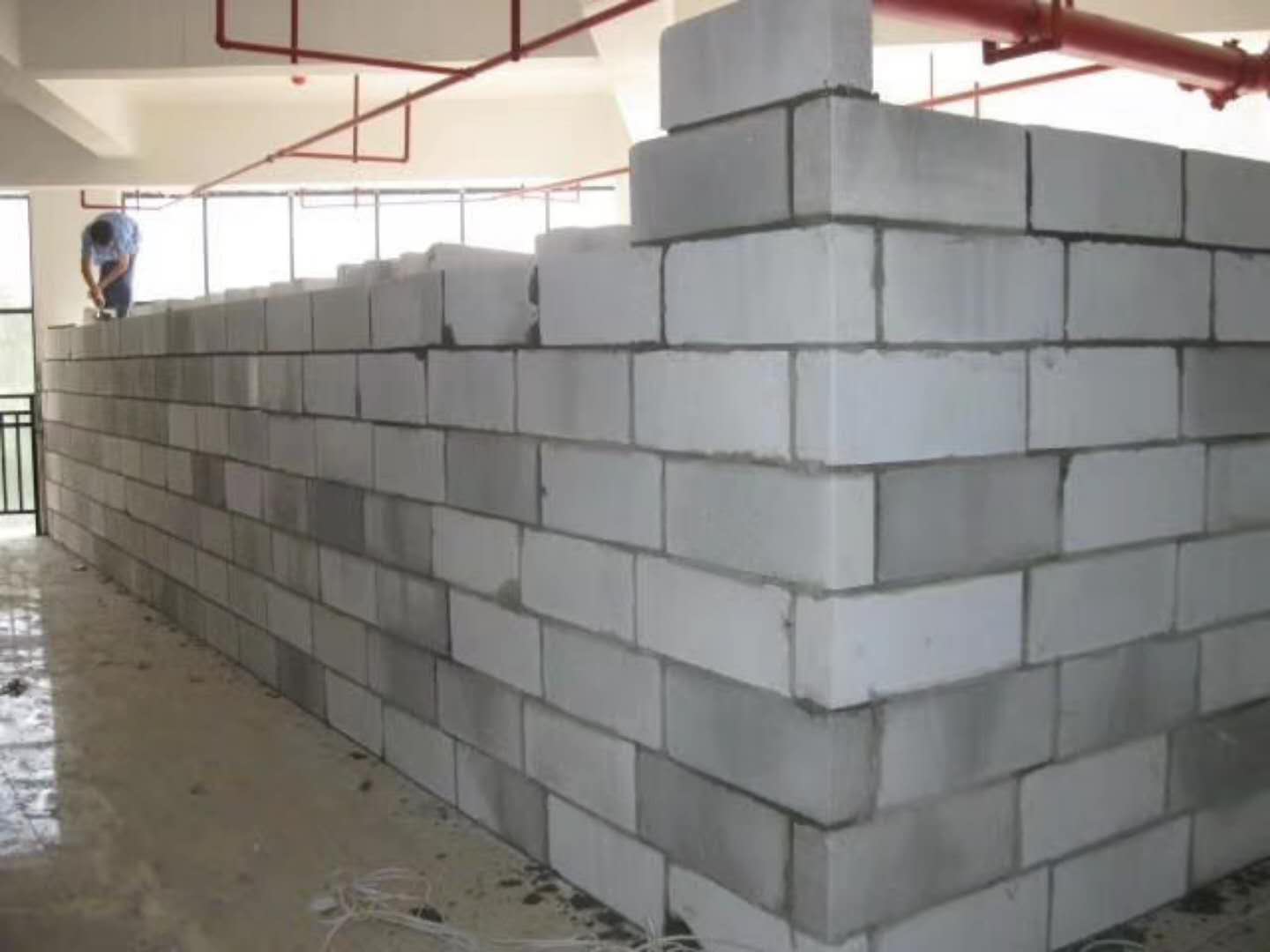 宝兴蒸压加气混凝土砌块承重墙静力和抗震性能的研究